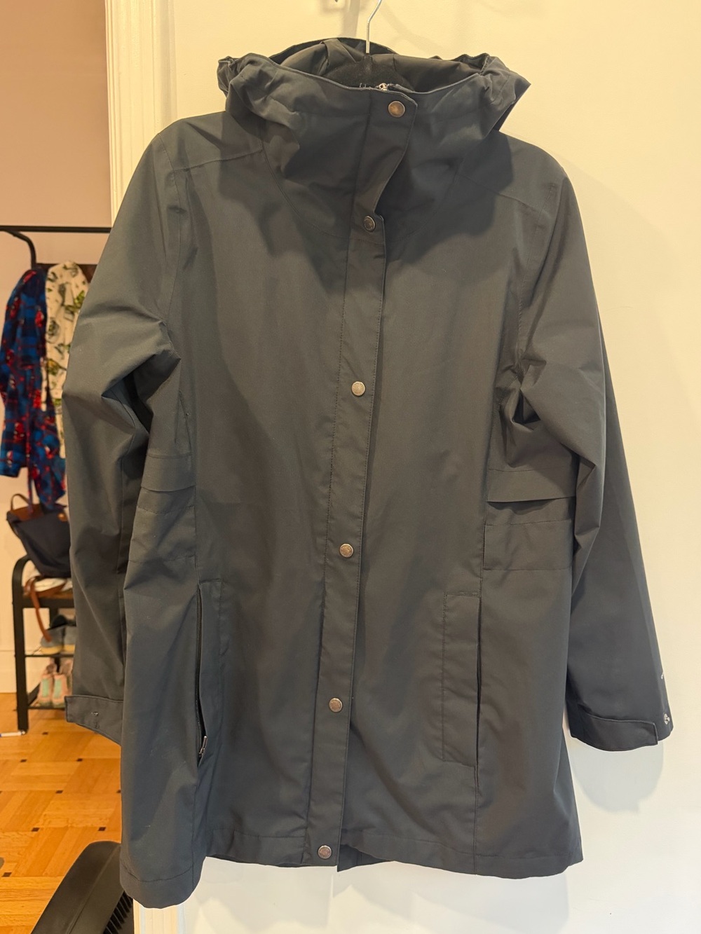 Columbia Women's Black Hooded Rain Jacket size L